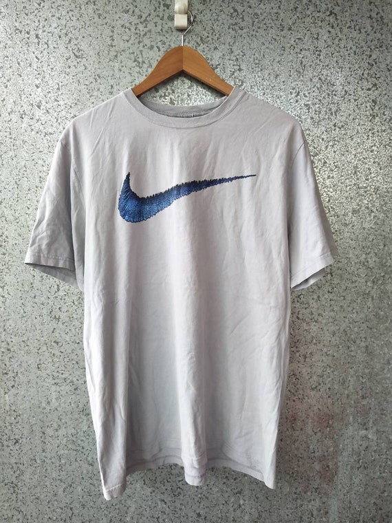 nike big logo shirt