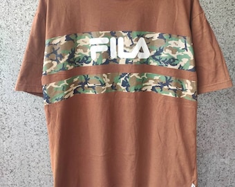 Vintage 90s Vintage Fila camiseta deletrear camiseta