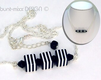 Black and white necklace, cube beads, silver-colored link chain, gift idea for her, geometric, made by BuntMixxDESIGN ©