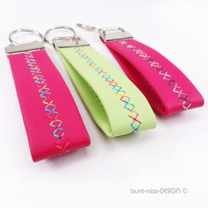 Schlüsselband Kunstleder PINK oder GRÜN, mit Zierstich Schlüsselring, Geschenkidee Schlüsselband Mitbringesel, handmade by BuntMixxDESIGN ©