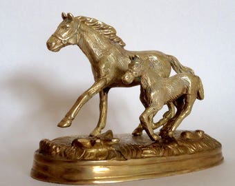 Vintage brass horse with colt //horse doorstop // horse paperweight // running horse with colt // horse statue // horse and colt figurine