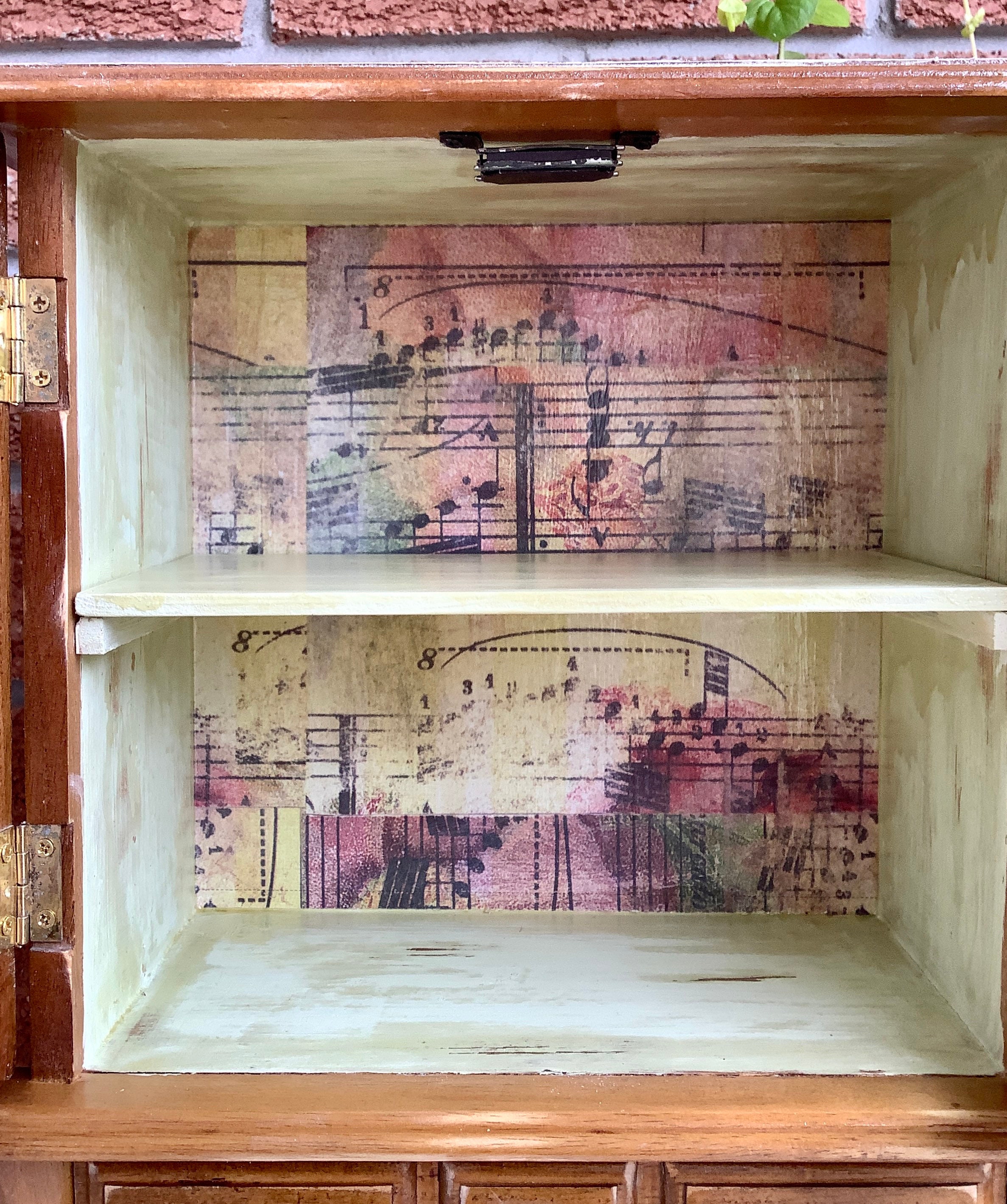 Pequeño gabinete montado en la pared con cajones caja de | Etsy