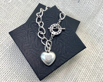 Monet vintage heart locket chunky charm bracelet silver tone