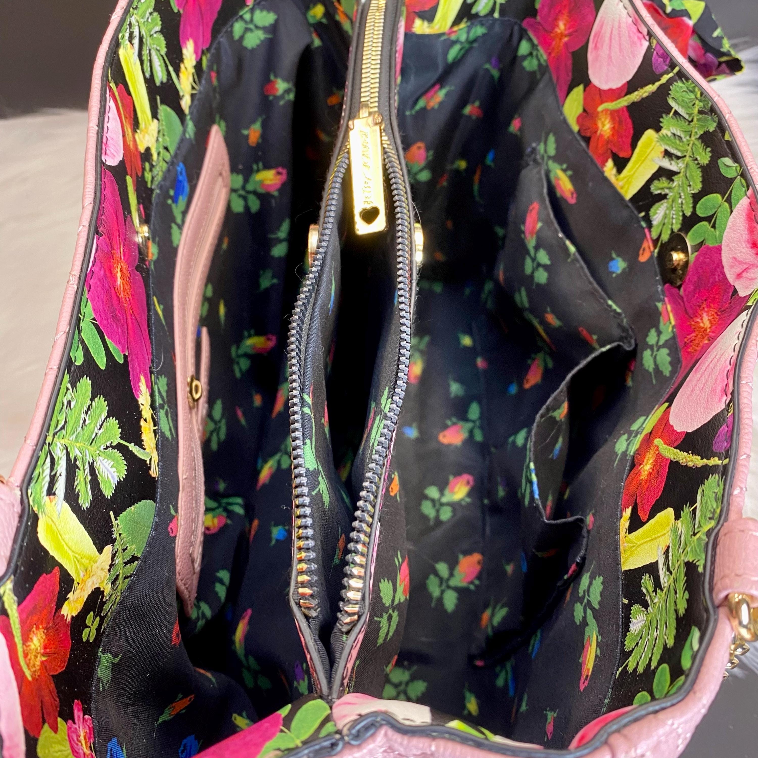 Betsey Johnson Pink Quilted Heart Bag With Gold Chain Straps  display picture 1