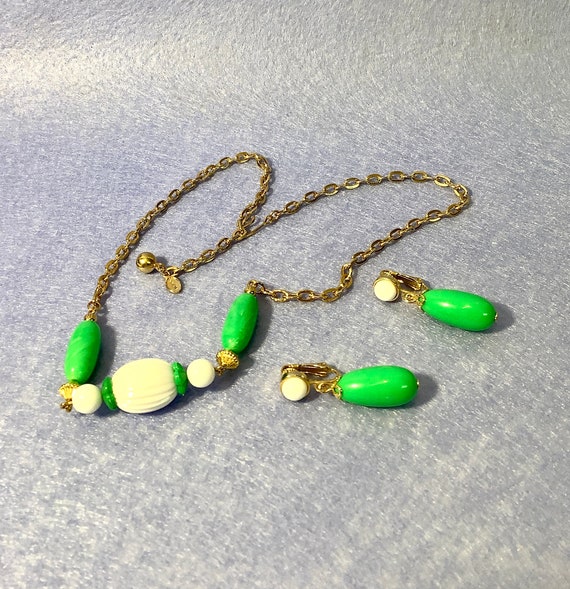 vintage Avon”come summer” green white lucite gold… - image 1