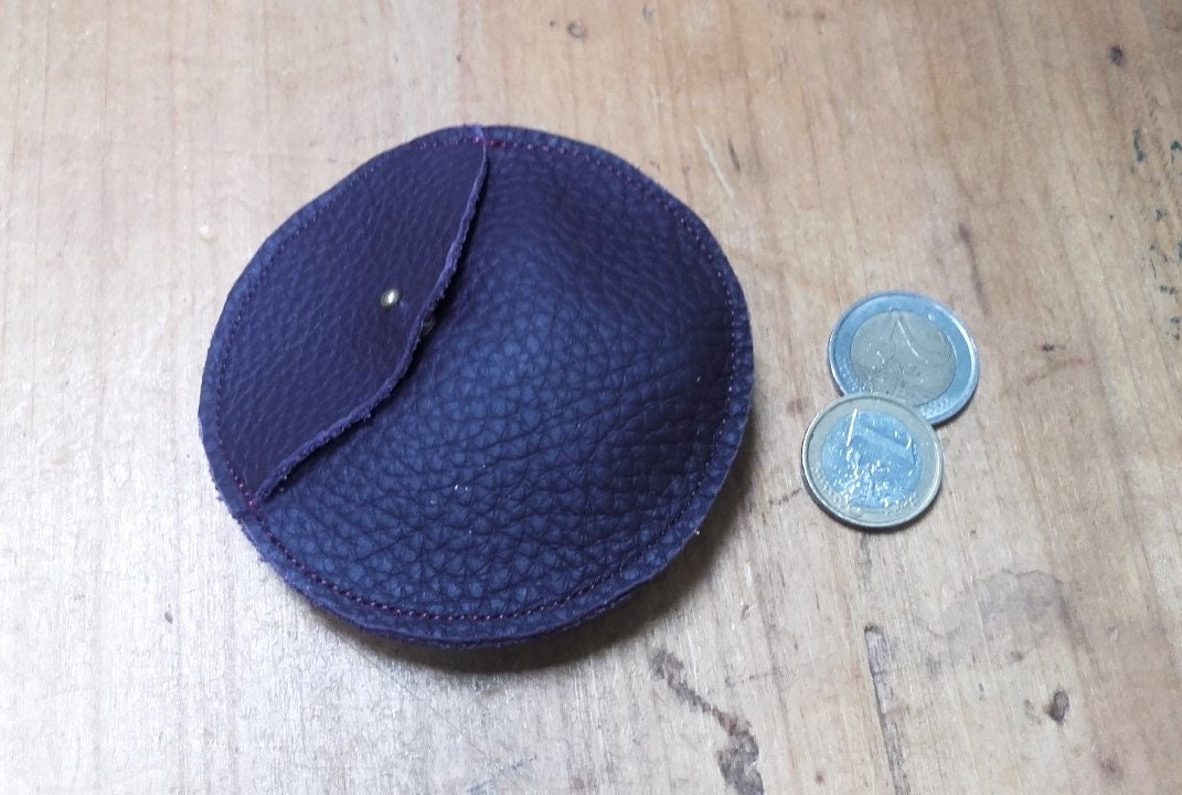Round coin purse/headphone storage/junction box - Shop LongPower leather  studio Coin Purses - Pinkoi