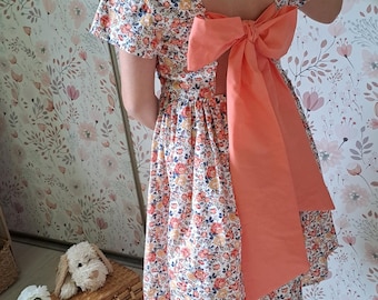 Summer formal dress for children, Liberty print, large bow and open back, short sleeves, customizable for baptism, wedding, bridal party, 1st birthday.