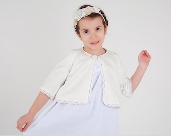 Boléro cérémonie petite fille, cape cortège, veste petite fille demoiselle d'honneur, cape, blazer de baptême en coton ivoire et dentelle.