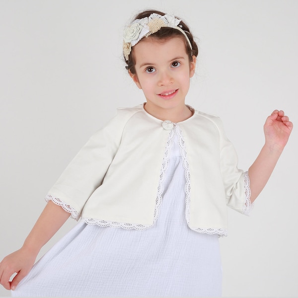 Ceremonial bolero for little girl, procession cape, little girl's bridesmaid jacket, baptismal cape in ivory cotton.