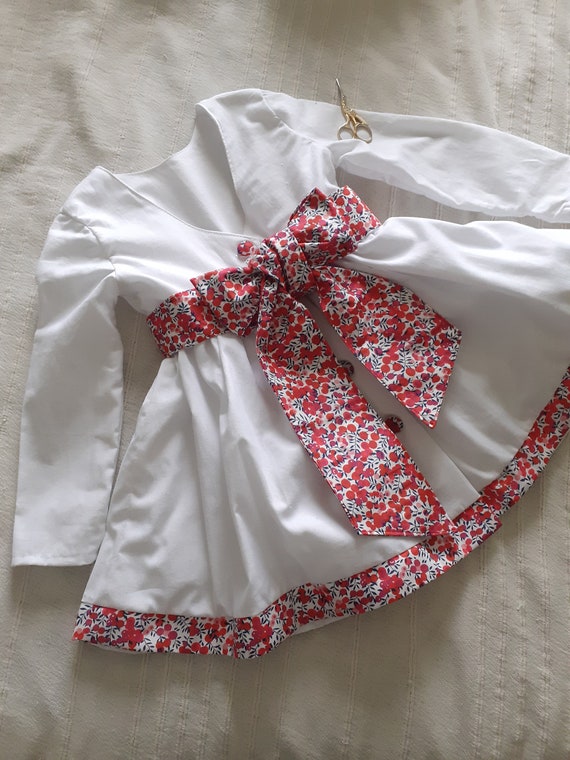 Little Girl's Bridesmaid Dress With Open Back, Cotton and Liberty Belt, Mid-season Bow, Children's Sleeved Dress for Weddings, Communions, Christmas - Etsy Little Girl's Bridesmaid Dress With Open Back, Cotton and Liberty Belt, Mid-season Bow, Children's Sleeved Dress for Weddings, Communions, Christmas - Etsy