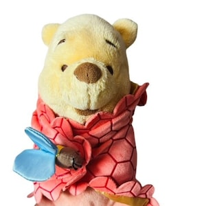 Winnie Pooh Walt Disney Plush Stuffed Animal vtg Parks Disneyland Souvenir World