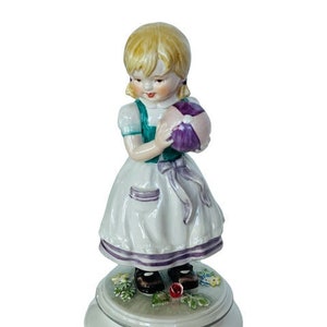 Goebel Hummel Figurine Sculpture vtg W Germany 11-298-20 Ball 1980 girl LIMITED