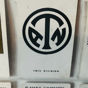 Tarjeta comercial militar del Cuerpo de Ejército 1925 Tabaco John Player Son Sign 18.a División