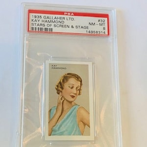 Gallaher LTD 1935 Cigarette Tobacco Trading Card Londra Virginia House Graded PSA 8 Stelle Screen Stage Kay Hammond #32 Out Blue 77 Park Lane