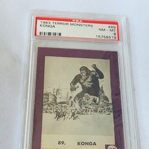 Famous Monsters Rosan Trading Card Vintage Universal Horror 1963 Graded PSA 8 slabbed #18 Konga Gorilla Ape Giant Monkey paars