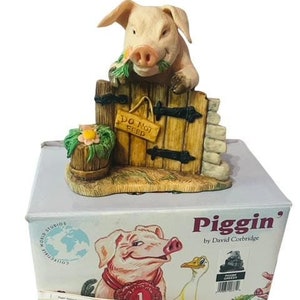 Pig Figurine Anthropomorphic Corbridge Piglet Flambro Piggin BOX Greedy Farm vtg