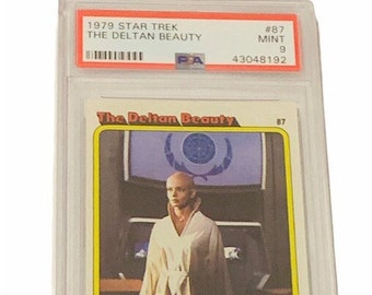 Star Trek Trading Card 1979 Paramount Topps Enterprise original series vtg memorabilia graded PSA 9 MINT Deltan Beauty Llia #87 bald girl
