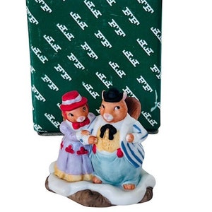 Fitz Floyd Holiday Hamlet Christmas Figurine box anthropomorphic Squirrel Family