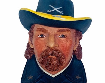 BUSTO DE CHALKWARE DE BOSSON George Custer guerra civil 1984 vintage Inglaterra Gran Bretaña congleton figura colgante de pared escultura reino unido vtg cara leyenda