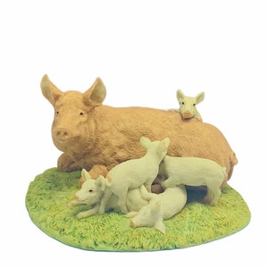 NATURES HERITAGE PIG England Holland studio craft collectibles uk resin sculpture vintage piglets figurine staffordshire hogs hand painted