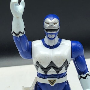 1998 BANDAI POWER RANGERS vintage mighty morphin action figure toy Blue white holster robots space sci fi