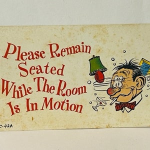 Cartolina vtg Antique Ephemera Post Card 1958 Drunk Room Motion Tennessee Divertente