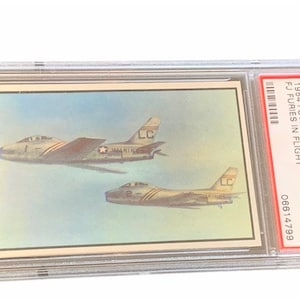 Power for Peace Militär Sammelkarte Vintage 1954 graded PSA 8 Heer Marines Luftwaffe Marine Ephemera #34 FJ Furies in Flug Flugzeuge Jet