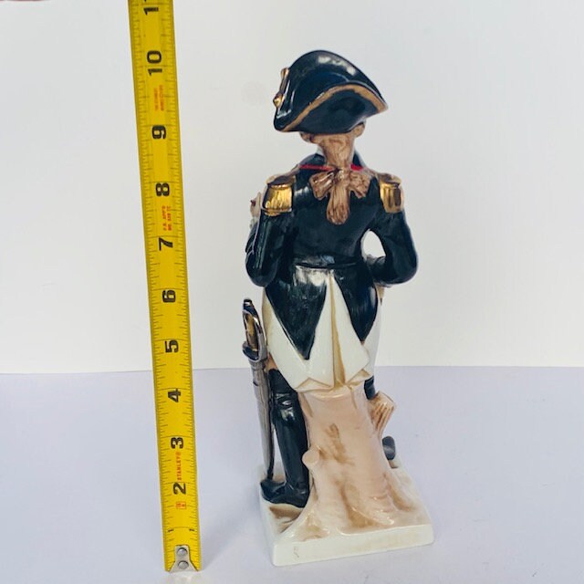 ROYAL CROWN FIGURINE antique Revolutionary War Continental Officers