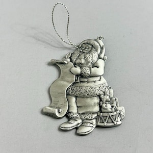 Vintage tenn julgransprydnad julfigur 1996 jultomtelista Avon A2