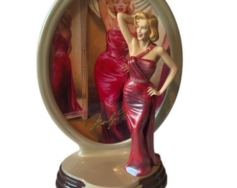Marilyn Monroe Figurine Plate Bradford Exchange Diamonds Pearls Satin Jewel Vtg