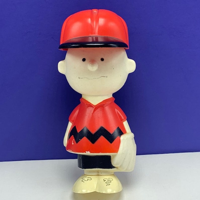 united feature syndicate charlie brown doll