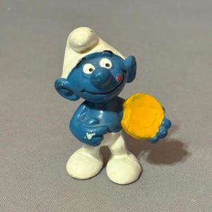 Vintage Smurfs Schleich Toy Figure Peyo Germany Bully 1970 Pie Cookie Frisbee