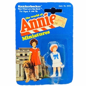 LITTLE ORPHAN ANNIE world miniature toy doll action figure 1982 knickerbocker tribune vintage vtg sealed moc collectible Sailor outfit BC3