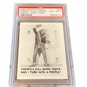 Horror Universal Monsters Trading Card Vintage 1961 Leaf Spook Stories Graded PSA 8 vtg #26 Creature From Black Lagoon volle maan kettingen