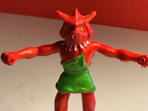 1982 ARCO OTHER WORLD Zendo King of the Mogs Red Monster Vintage