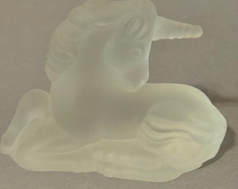 VINTAGE UNICORN FIGURINE statue sculpture collectible home decor gift white stallion magical horse Pg Japan crystal glass