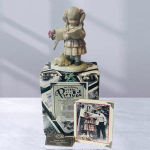 Kim Anderson Pretty As Picture Figurine box Porcelain Signed Sealed Delivered