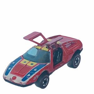 Hot Wheels Red Line diecast vtg car Redline 1970 Mercedes Benz C-111 red stars flip up doors