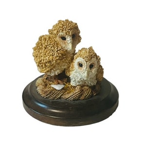 Country Artist Owl Bird figurine vtg sculpture anthropomorphic Stratford Avon