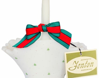 フェントン アート グラス トレリス 花瓶 バスケット ミルク ホワイト ホリデー クリスマス ツリー リボン サイン入り 置物 彫刻 装飾 ギフト ヴィンテージ MCM VTG ガラス製品