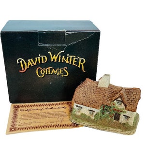 DAVID WINTER COTTAGE Christmas Village John Hine Britain nib box house figurine sculpture England vintage Sussex coa Hants Woolmer way