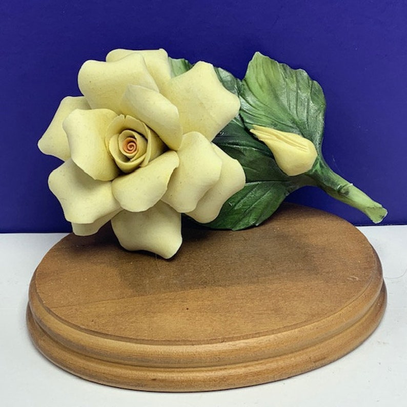 CAPODIMONTE PORCELAIN FLOWERS figurine sculpture statue fine china floral vintage vtg mcm Italy Italian fabar napoleon yellow tulip rose amc