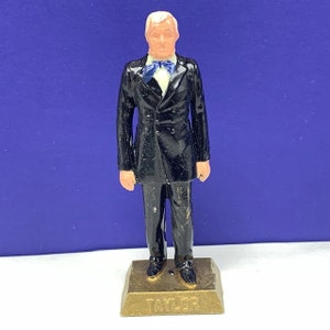 MARX TOYS PRESIDENTS 1960s vintage United States America usa action figure vtg painted plastic sculpture 12th Zachary Zach Taylor