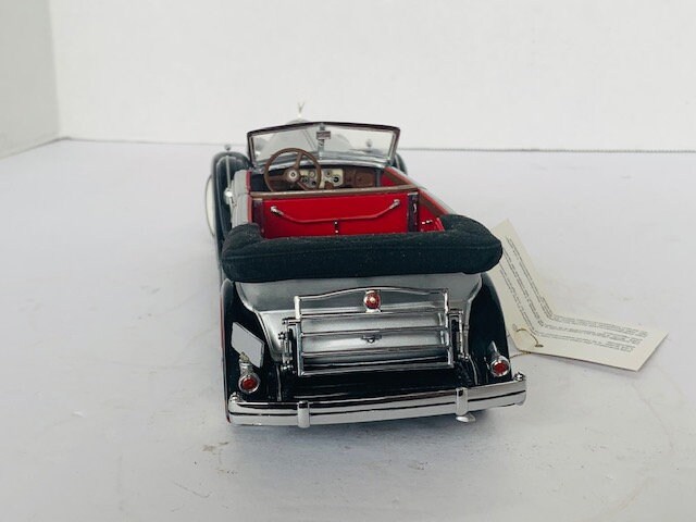 Franklin Mint Diecast Car Truck Danbury Precision Model COA