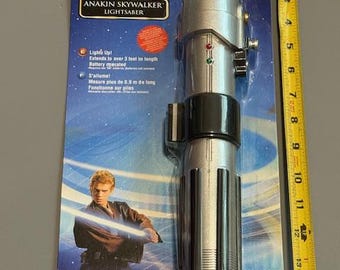 Anakin Skywalker Toy Lightsaber 2002 Star Wars Hasbro Extends