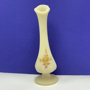 FENTON GLASS VASE vintage 1960s to 1970s glassware vtg mcm original collectible Depression milk cream thistle autumn leaves rose flower tan