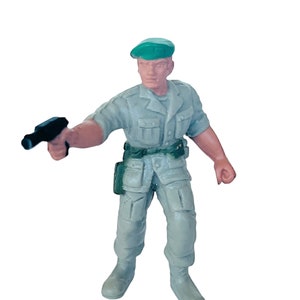Guts K9 Kid Green Berets G.U.T.S. Mattel soldier Vtg figure toy 1986 army men