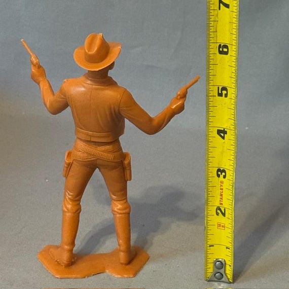 ドイツ　1940-50年代　ビンテージ　カウボーイ フィギュア Vintage Louis Marx Cowboy Western Fort Apache Figure 1964 Plastic