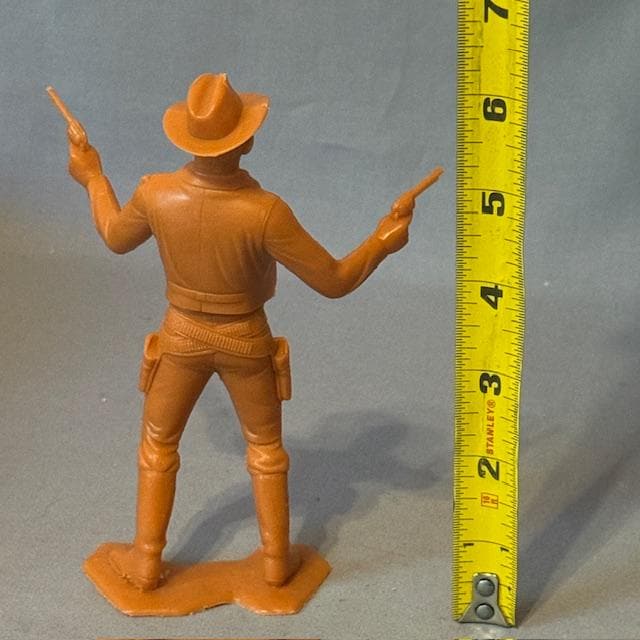 ドイツ　1940-50年代　ビンテージ　カウボーイ フィギュア Vintage Louis Marx Cowboy Western Fort Apache Figure 1964 Plastic
