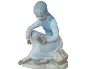 ヴィンテージ リヤドロ ナオ スペイン スペイン磁器 廃盤 限定版 置物